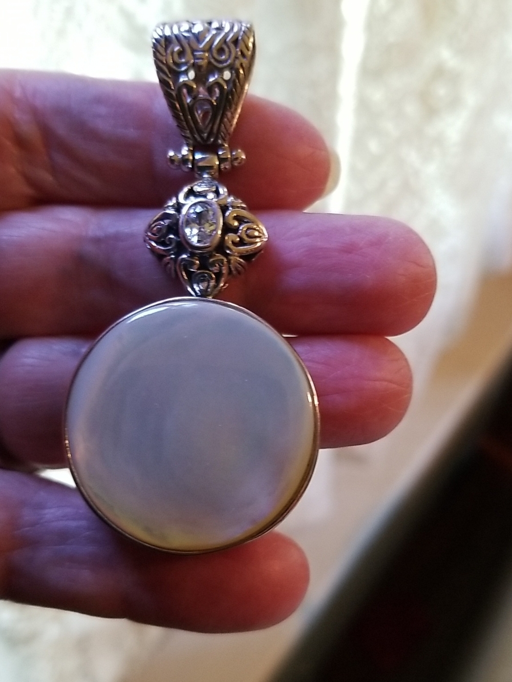 Silver pendant with Mother of Pearl Stone - Picture 4 of 8